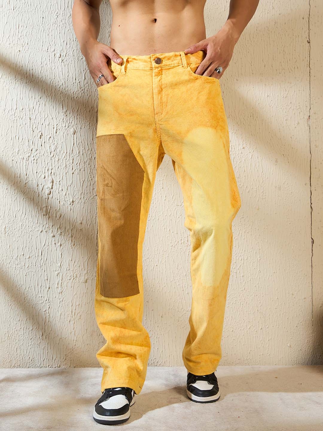 

FUGAZEE Men Mid-Rise Relaxed Fit Jeans, Yellow