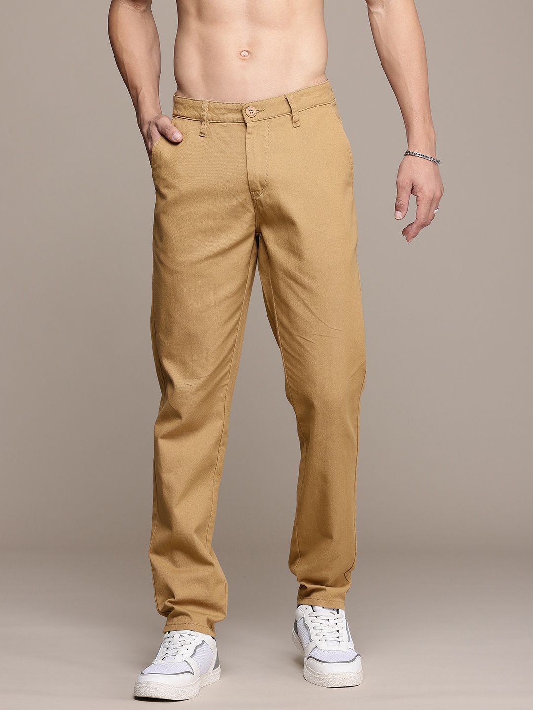 

The Roadster Life Co. Men Pure Cotton Regular Trousers, Khaki