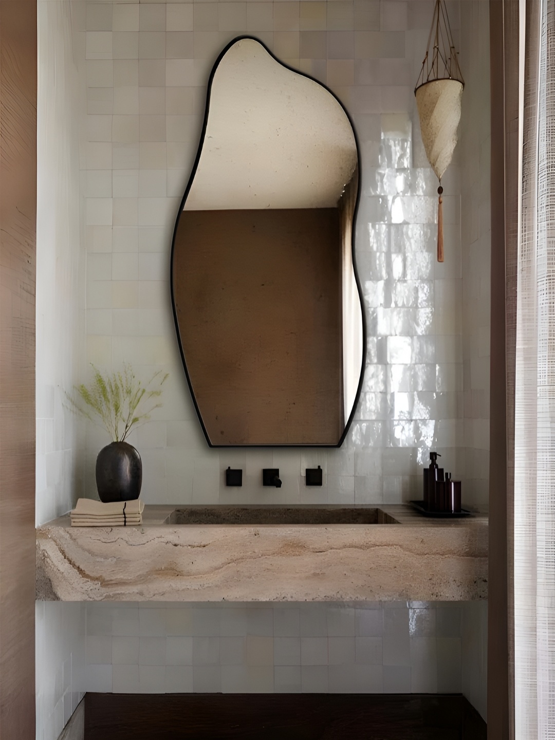 

THE HANDMADE FLAIR Black & Silver Toned Abstract Shaped Wall Mirror