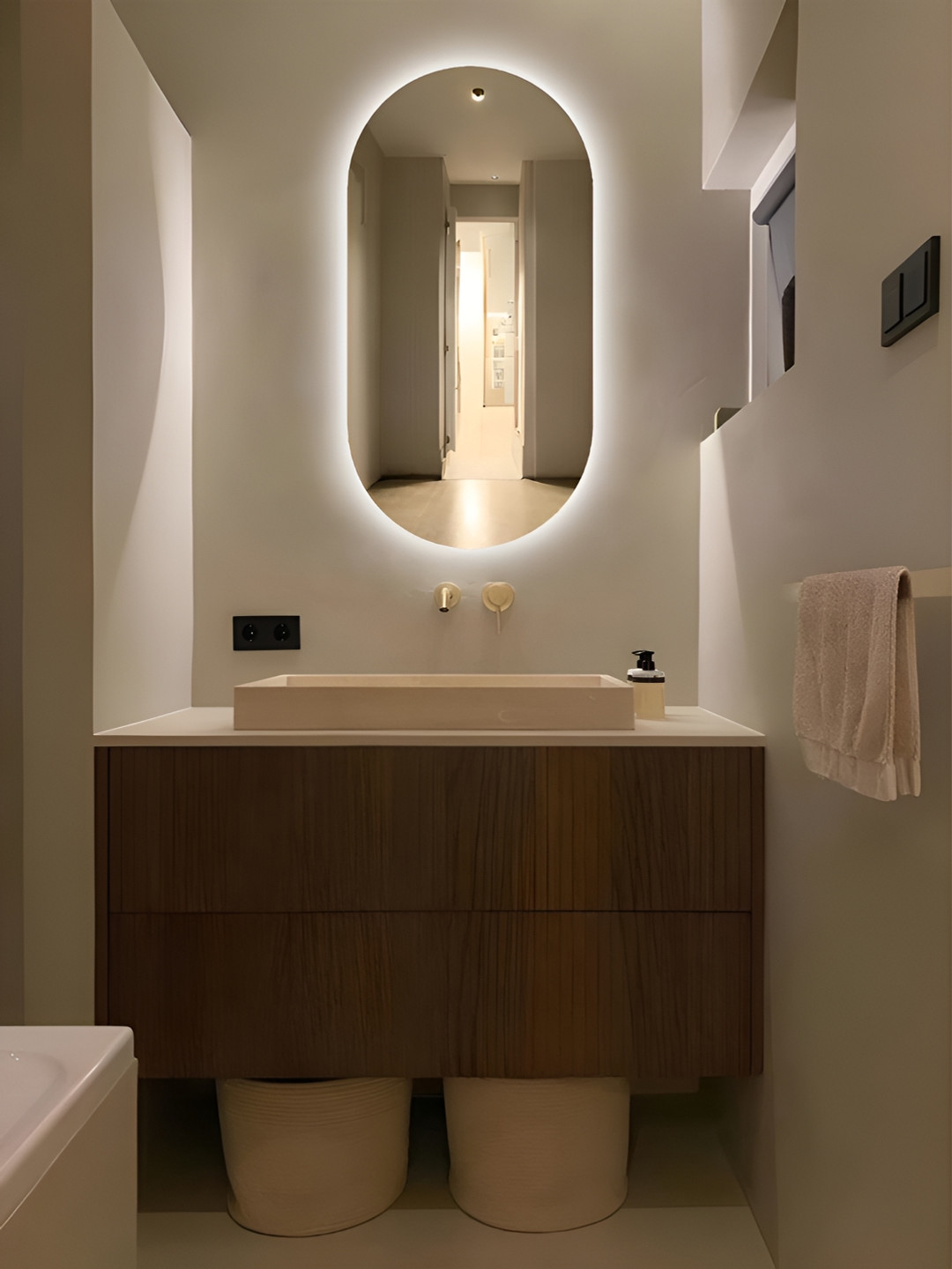 

THE HANDMADE FLAIR White Irregular Mirror Wall Decor