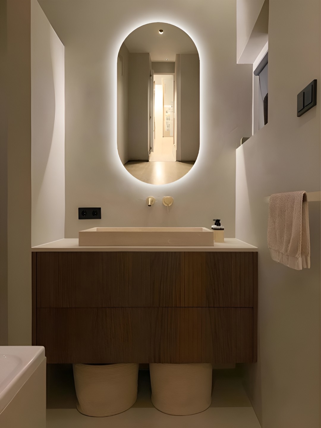 

THE HANDMADE FLAIR White Abstract Shaped Wall Mirror