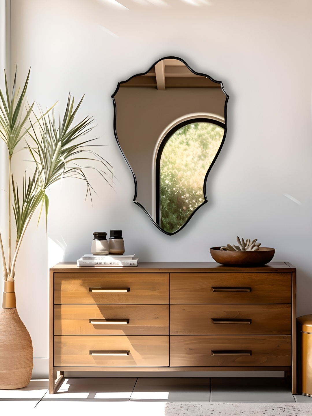 

THE HANDMADE FLAIR Black Irregular Mirror Wall Decor