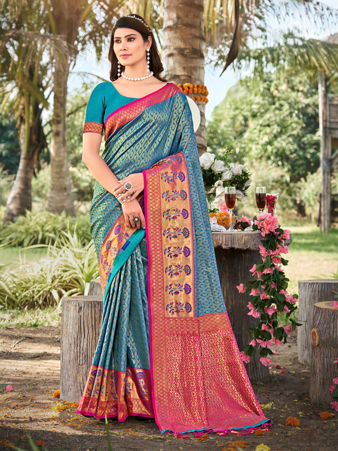 

SANGAM PRINTS Geometric Woven Design Zari Banarasi Saree, Blue