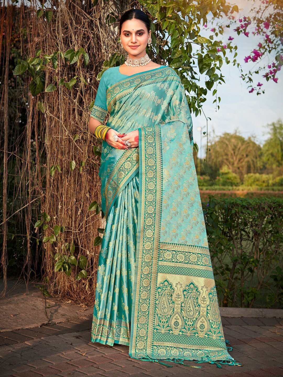 

SANGAM PRINTS Ethnic Motifs Woven Design Zari Satin Banarasi Saree, Sea green