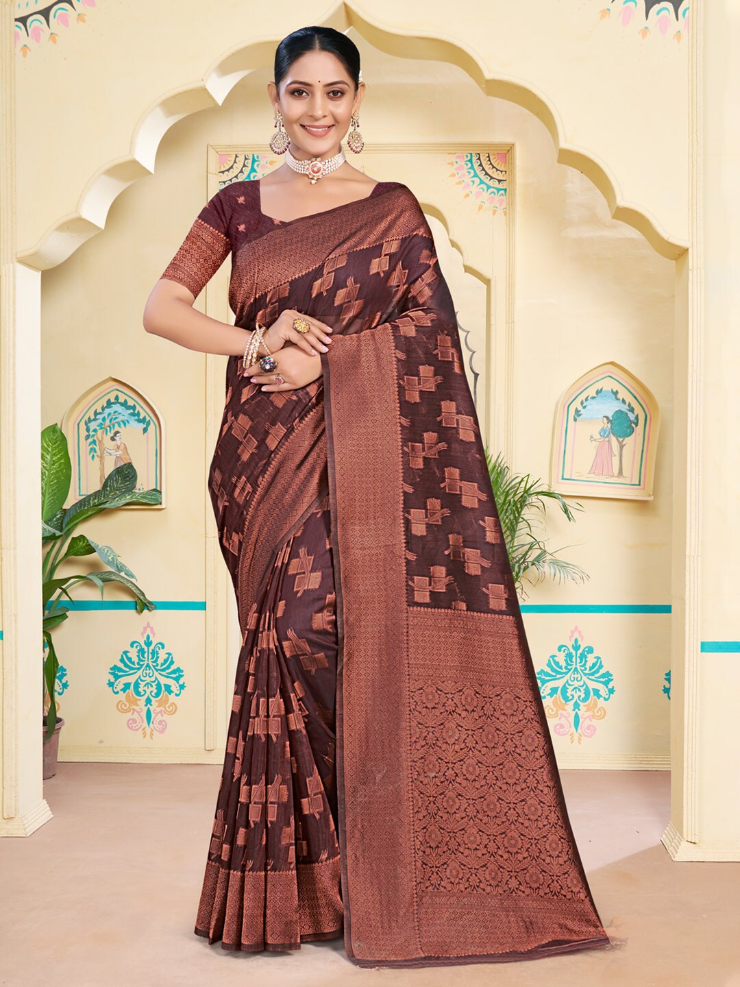

SANGAM PRINTS Geometric Woven Design Zari Saree, Maroon