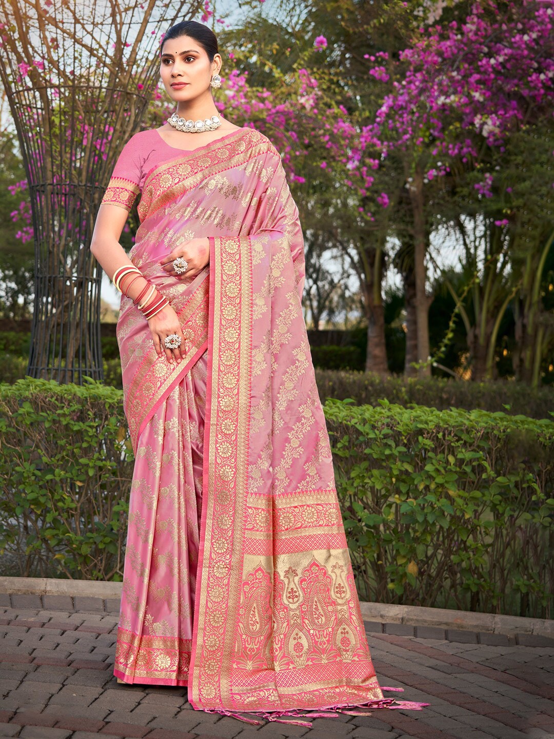 

SANGAM PRINTS Ethnic Motifs Woven Design Zari Satin Banarasi Saree, Pink