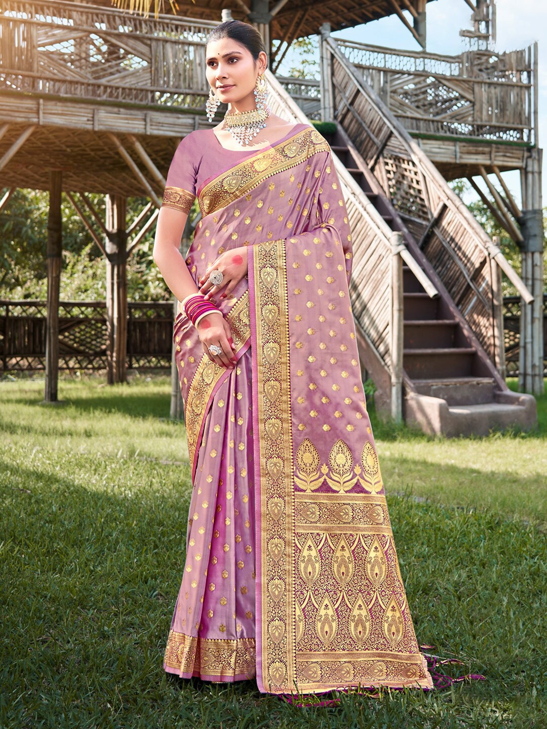 

SANGAM PRINTS Ethnic Motifs Woven Design Zari Satin Banarasi Saree, Purple