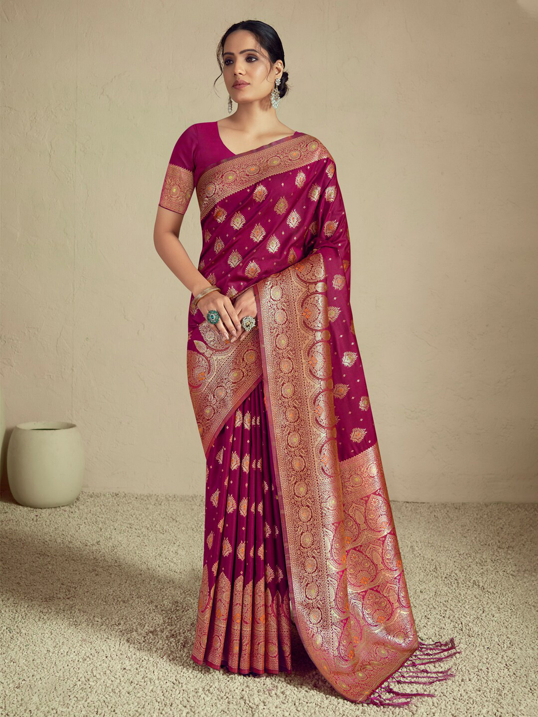 

SANGAM PRINTS Woven Design Zari Banarasi Saree, Purple