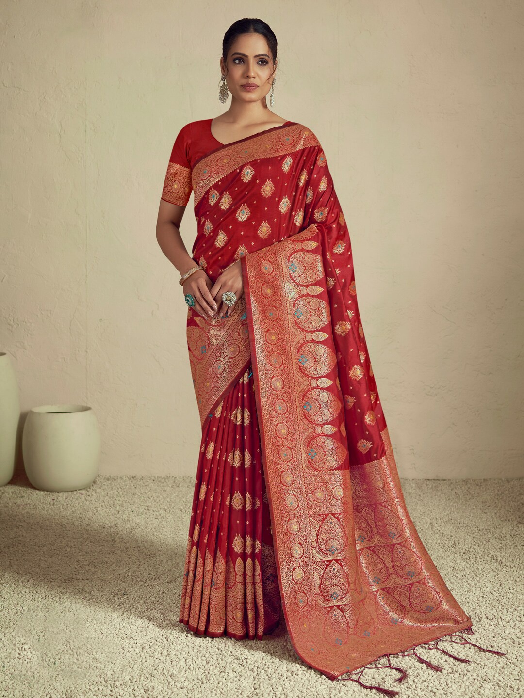 

SANGAM PRINTS Woven Design Zari Banarasi Saree, Red