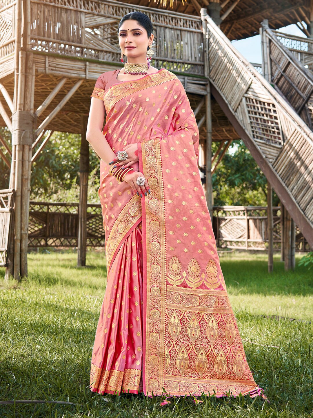 

SANGAM PRINTS Ethnic Motifs Woven Design Zari Satin Banarasi Saree, Peach