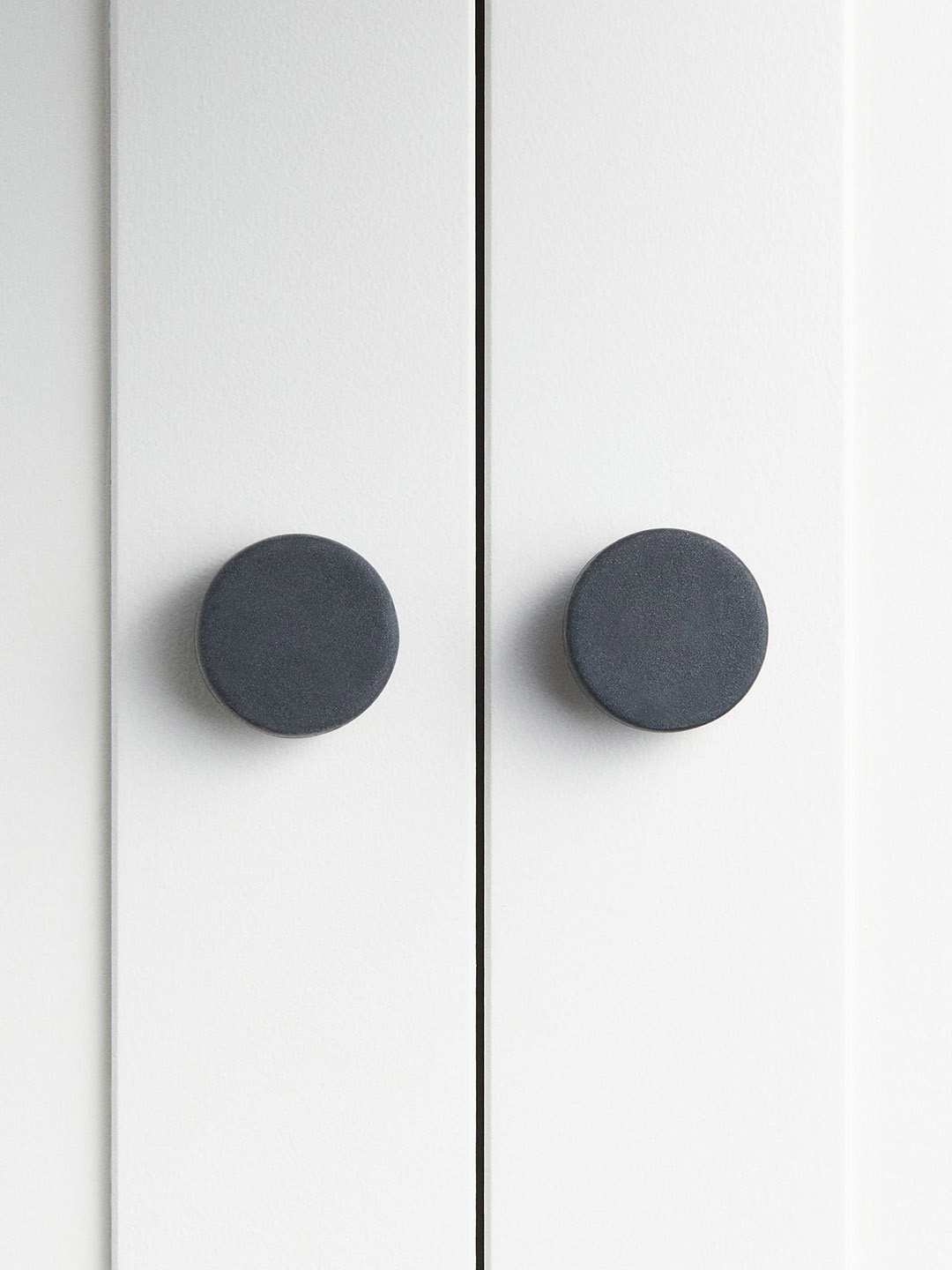 

H&M 2-Pcs Grey Stoneware Knobs
