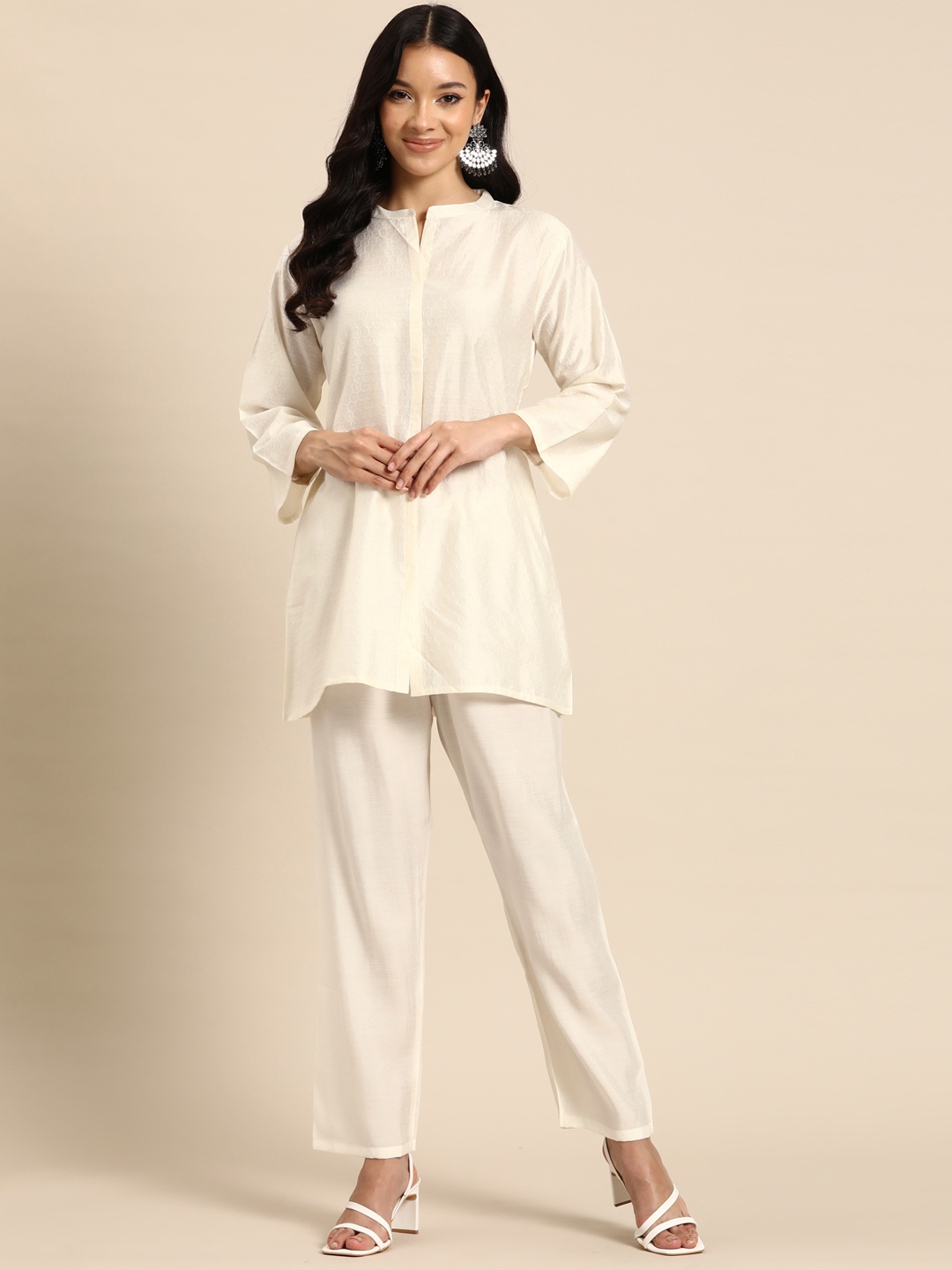 

Sayisha Women Embroidered Regular Pure Cotton Kurti with Palazzos, White