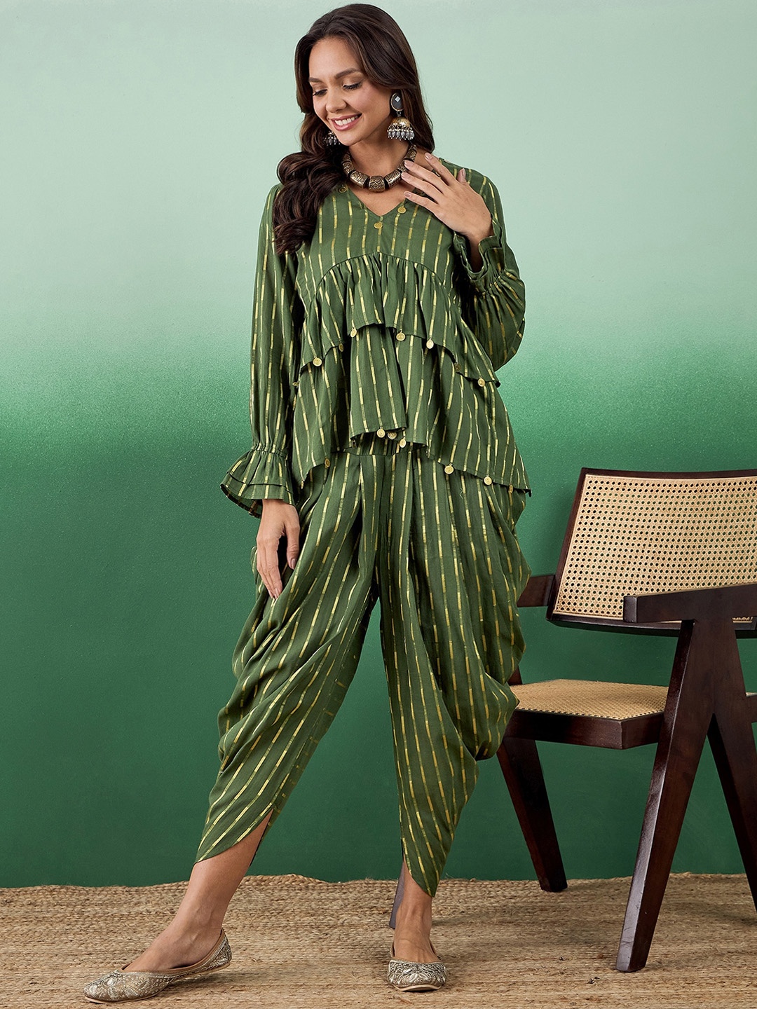 

Sangria Abstract Printed Cotton Top With Dhoti Pants, Green