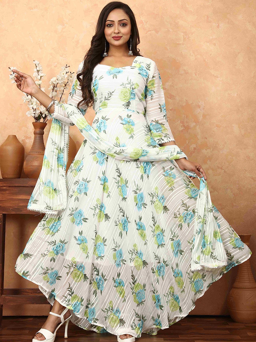 

N N ENTERPRISE Floral Printed A-Line Georgette Kurta with Trousers & Dupatta, Off white