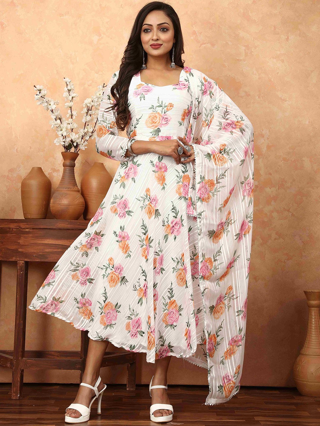 

N N ENTERPRISE Floral Printed Georgette Anarkali Kurta With Dupatta, White