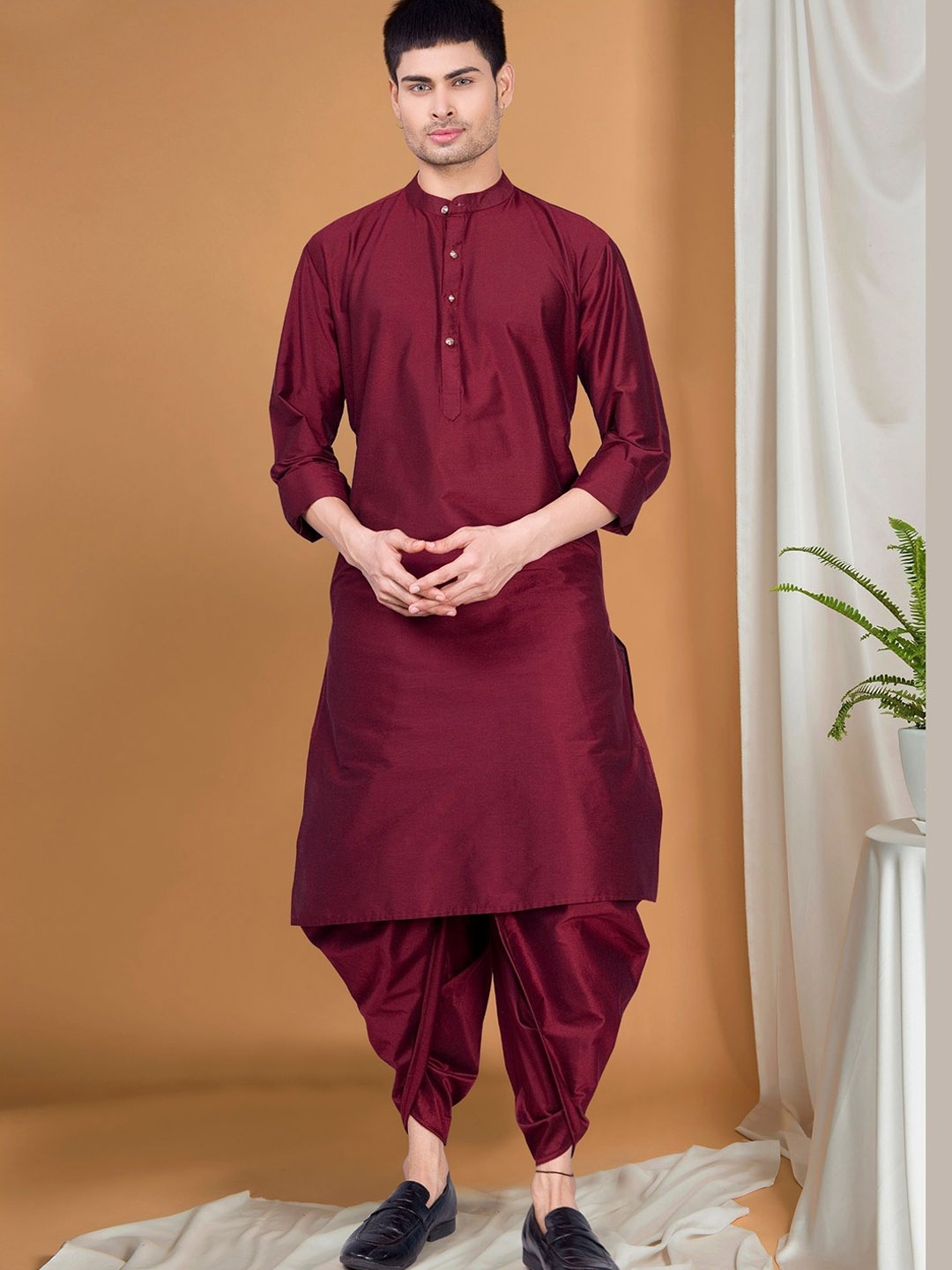 

SHIWAM ETHNIX Mandarin Collar Long Sleeves Regular Kurta with Dhoti Pants, Maroon