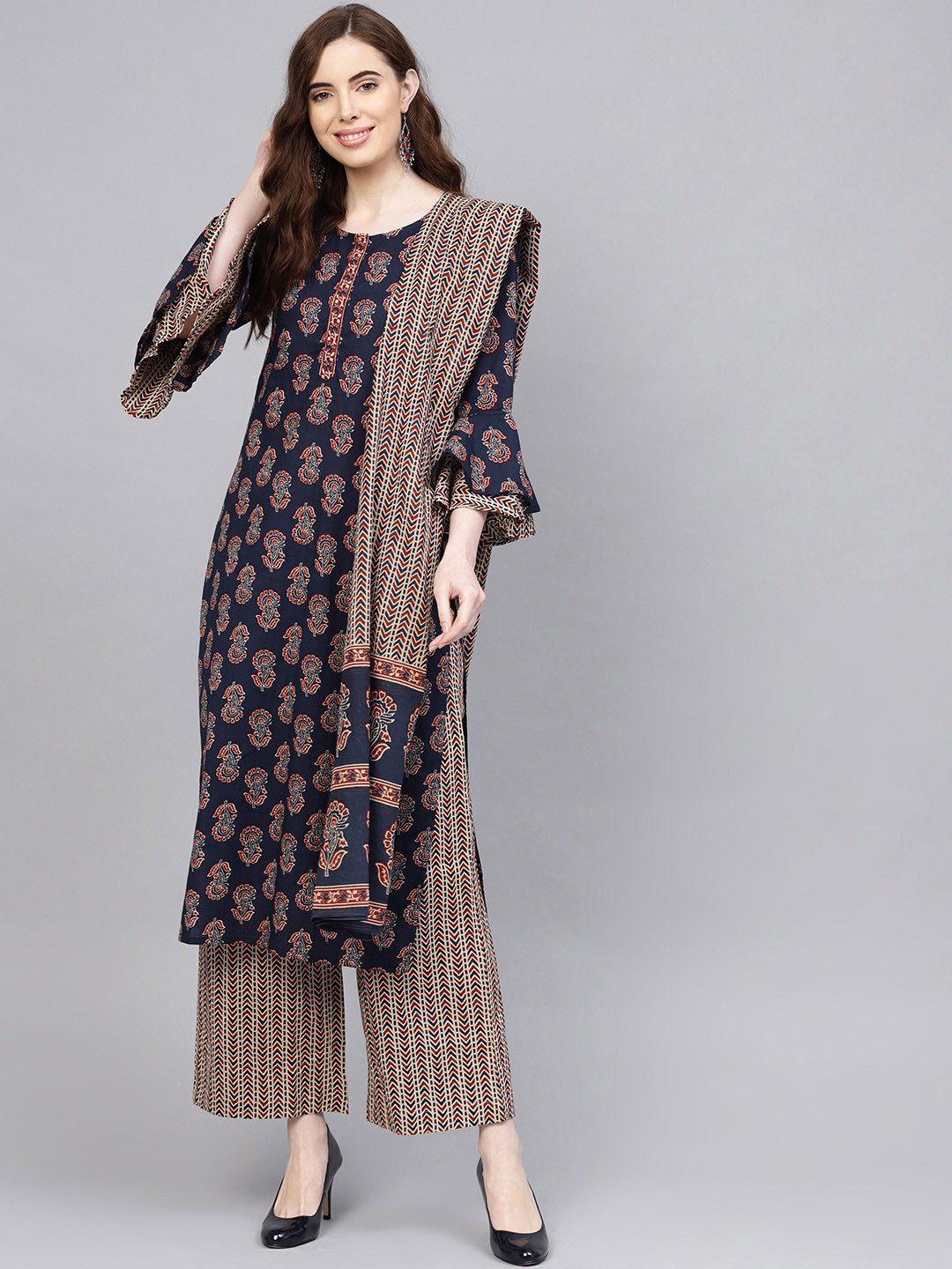 

Jaipur Kurti Ethnic Motifs Printed Round Neck Pure Cotton Kurta with Palazzos & Dupatta, Blue