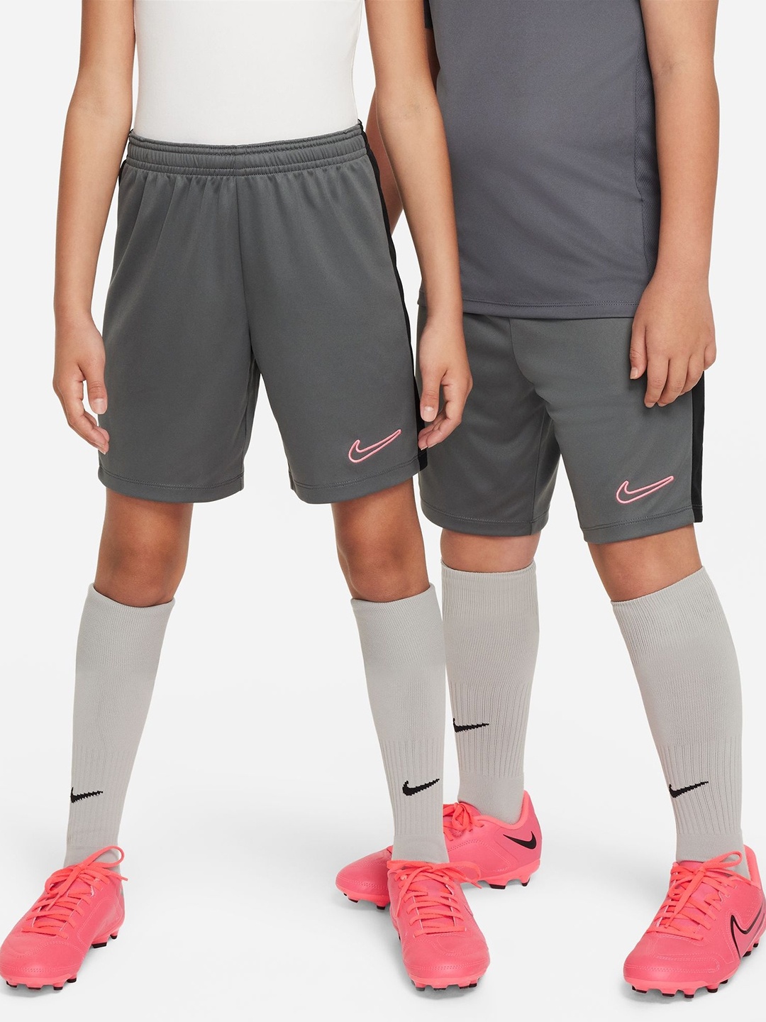 

Nike Dri-FIT Academy23 Kids' Football Shorts, Grey