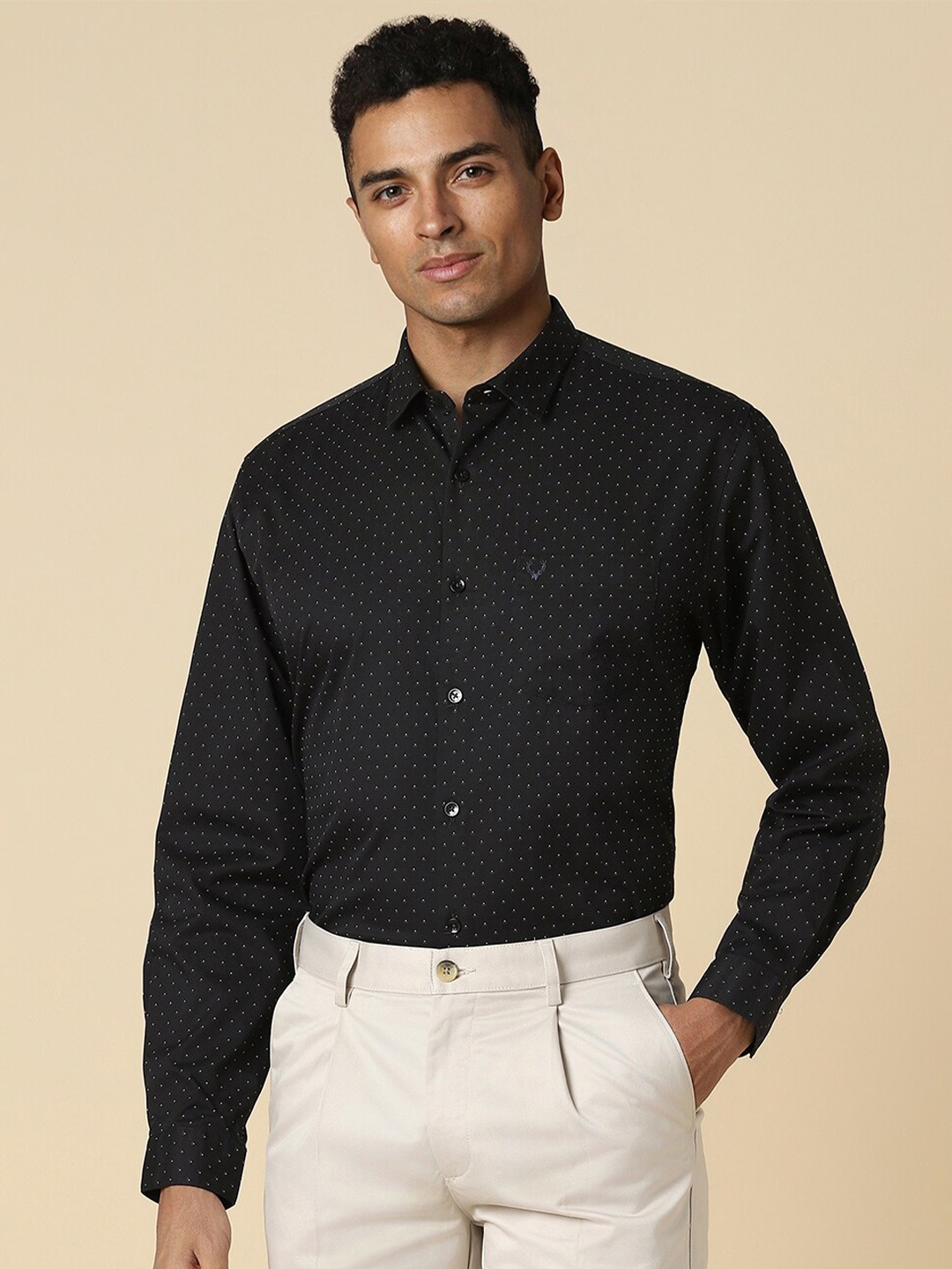 

Allen Solly Micro Ditsy Printed Cotton Curved Spread Collar Slim Fit Formal Shirt, Black