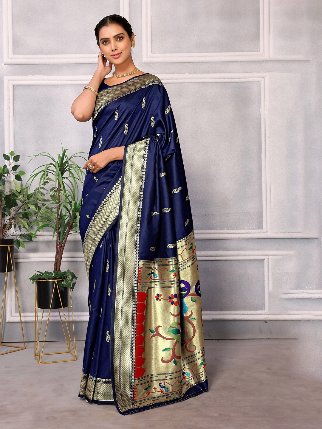 

DIVASTRI Ethnic Motifs Woven Design Zari Silk Cotton Paithani Saree, Navy blue