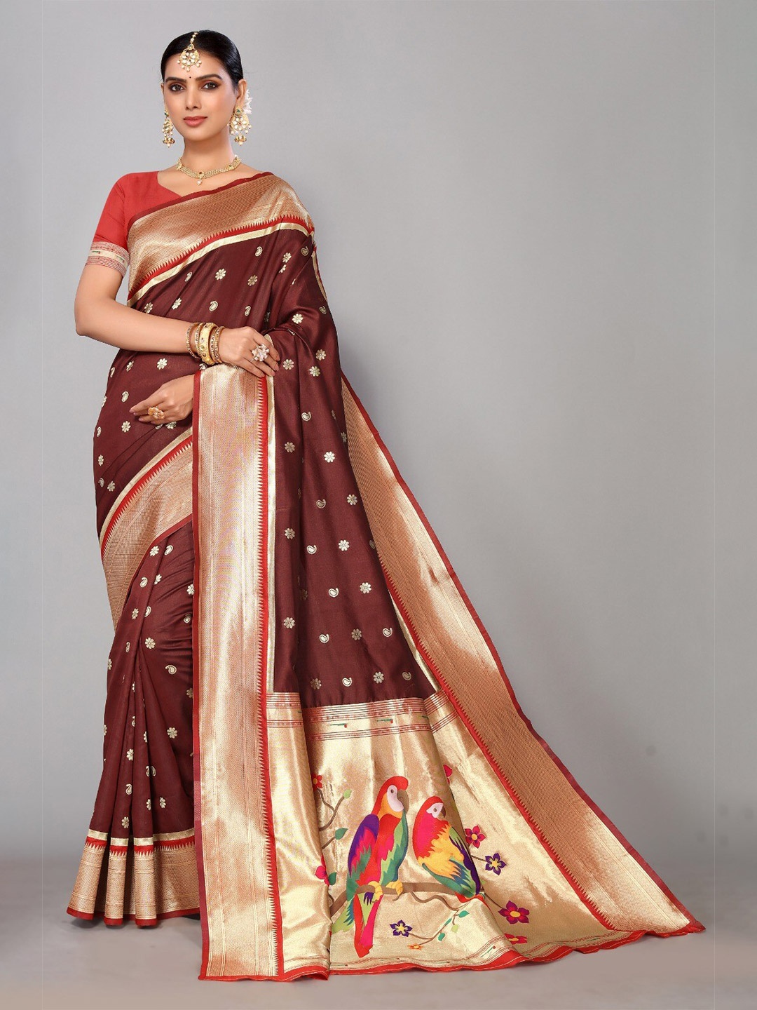 

DIVASTRI Ethnic Woven Design Zari Paithani Saree, Maroon