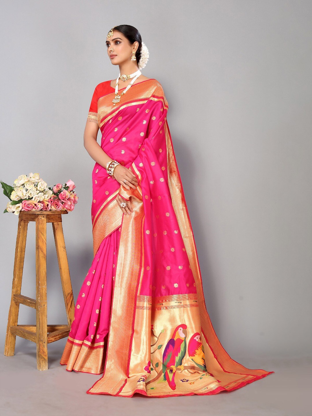 

DIVASTRI Ethnic Motifs Woven Design Zari Paithani Saree, Pink