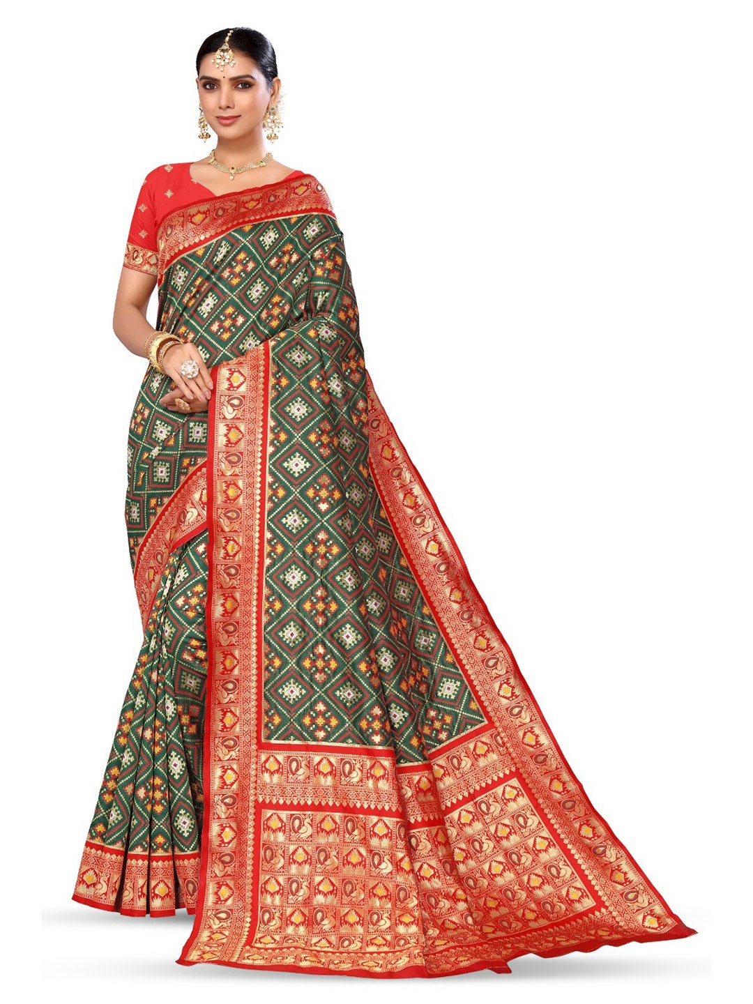 

DIVASTRI Ethnic Motifs Woven Design Zari Silk Cotton Patola Saree, Green