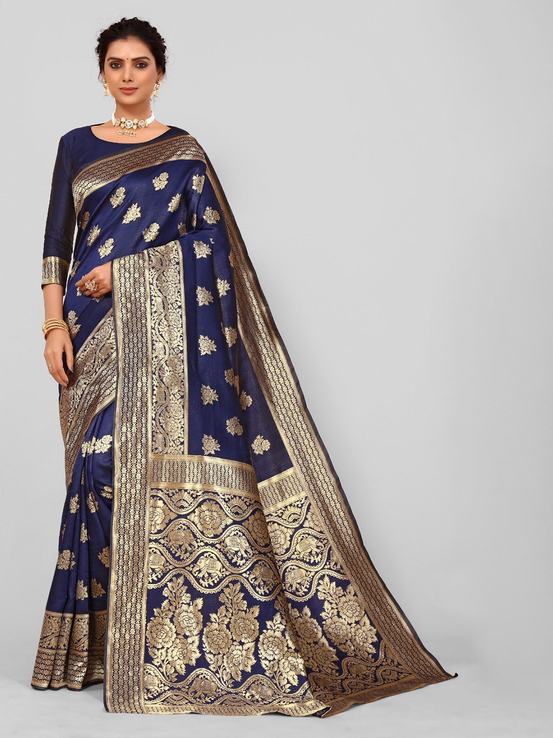 

DIVASTRI Ethnic Motifs Woven Design Zari Banarasi Saree, Navy blue