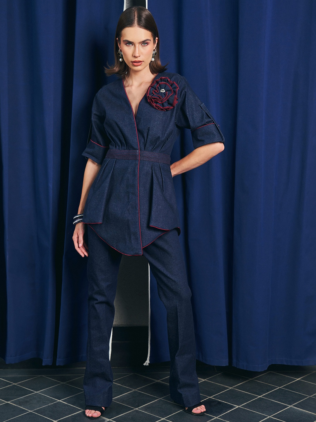 

iki chic V-Neck Top & Trouser, Navy blue