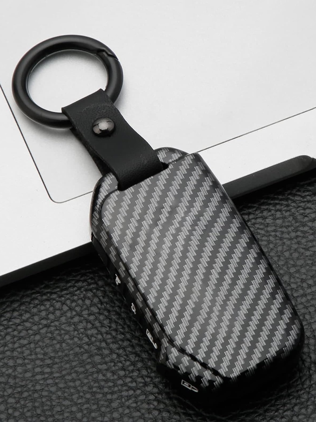 

CONTACTS Unisex Textured Kia Remote Cover Case Key chain, Black