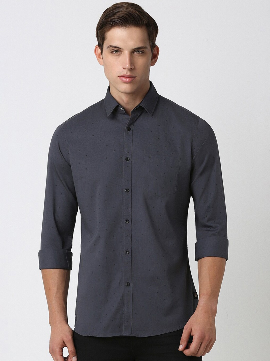 

VAN HEUSEN DENIM LABS Self Design Cotton Spread Collar Opaque Slim Fit Casual Shirt, Grey