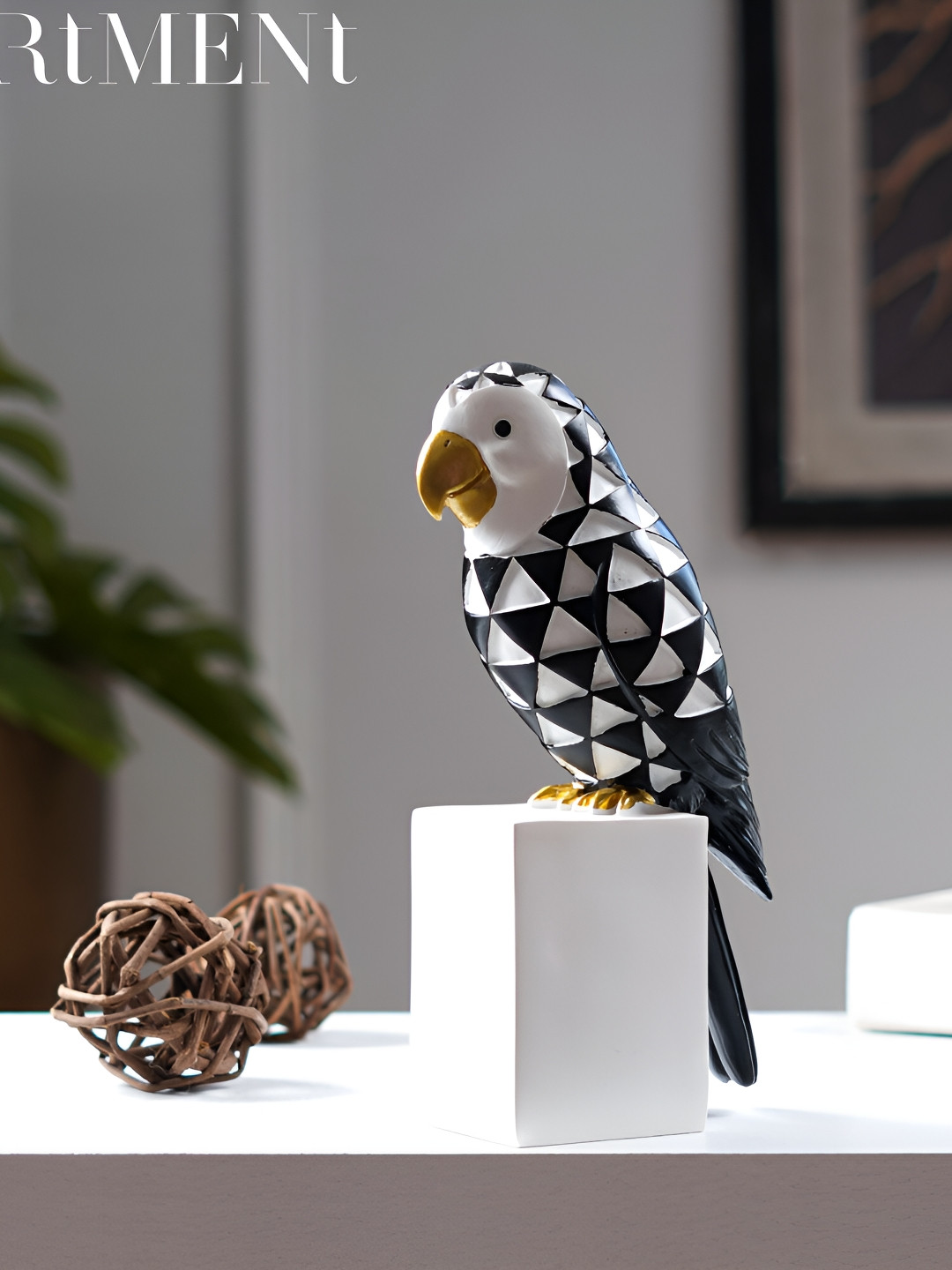 

THE ARTMENT Black Cockatoo Symphony Geometric ResinFigurine Showpiece
