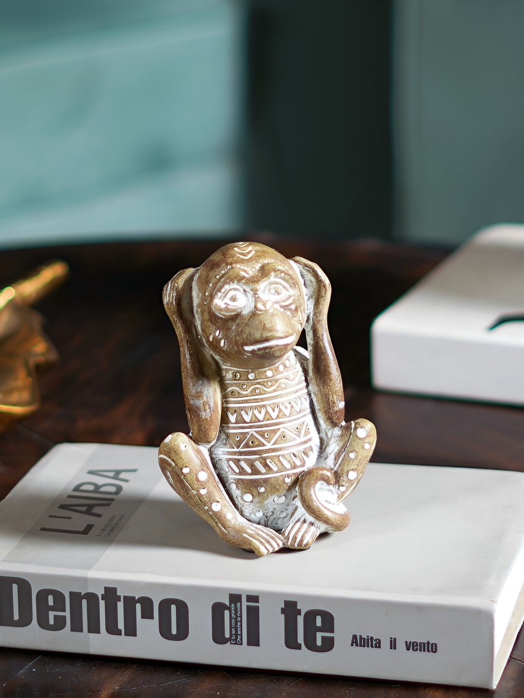 

THE ARTMENT Brown & White Tribal Wisdom Monkey Totem Figurine Showpiece
