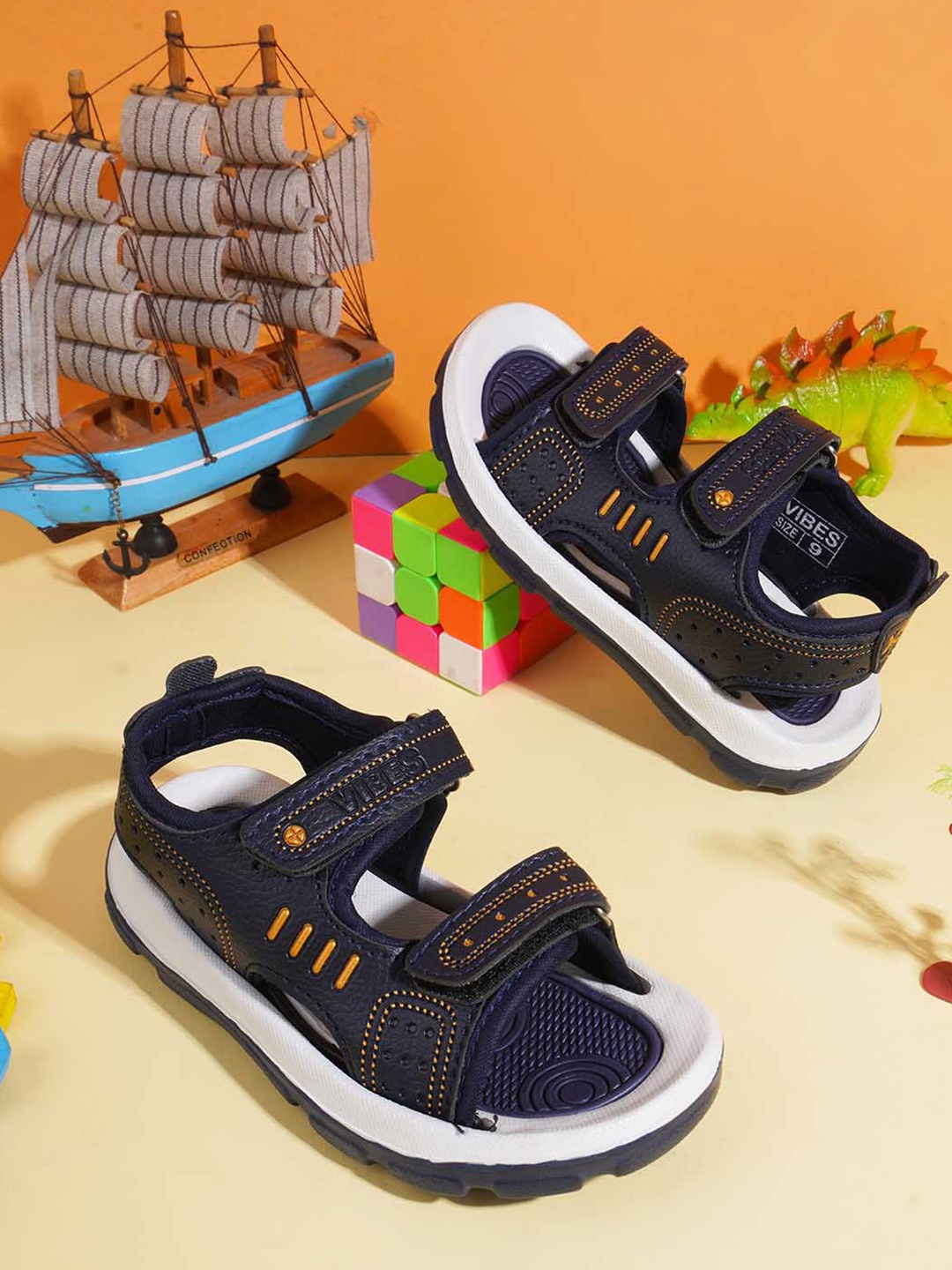 

KATS Boys Textured Sports Sandals, Blue