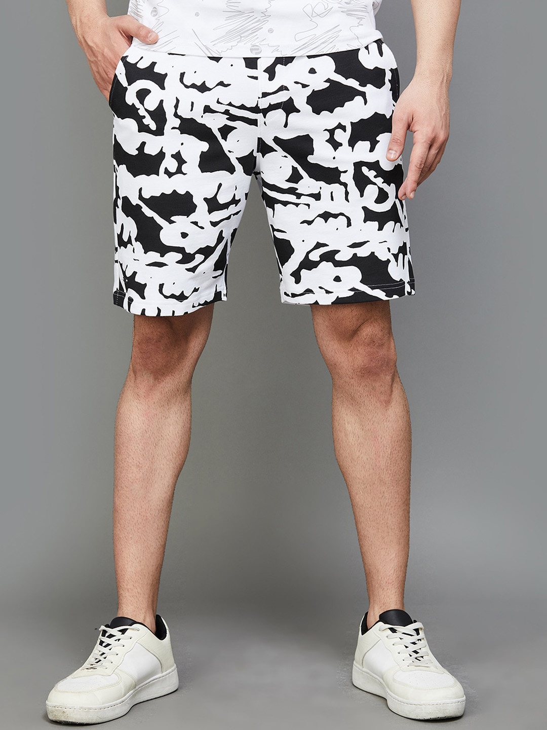 

Forca by Lifestyle Men Printed Regular Fit Cotton Shorts, White