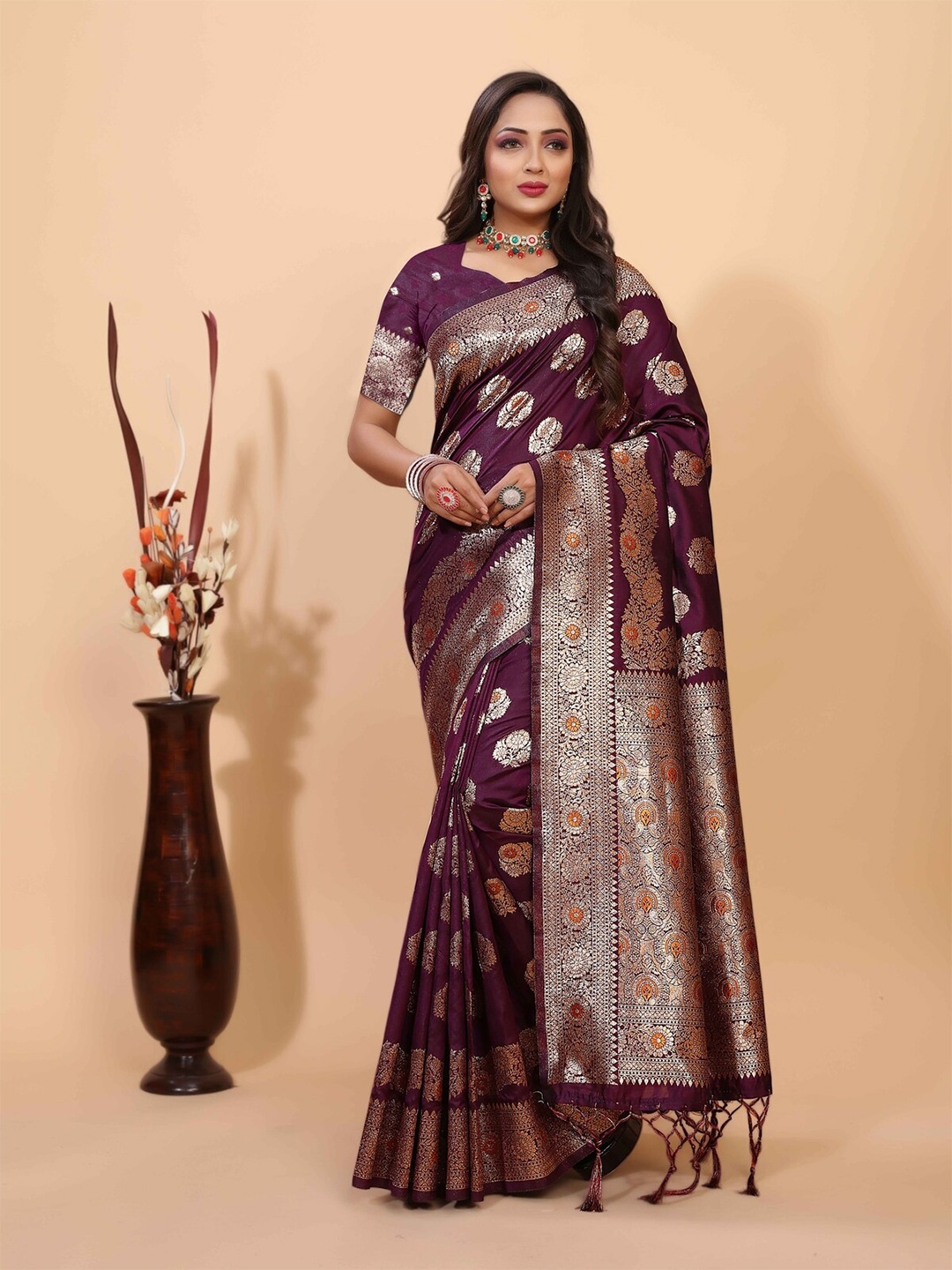 

DRIZOMIZ Ethnic Motifs Woven Design Zari Pure Silk Banarasi Saree, Purple