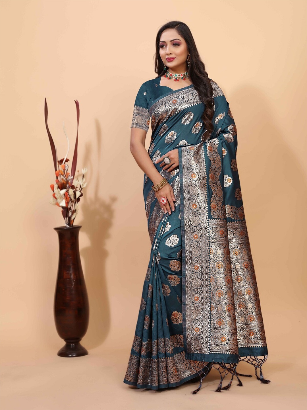 

DRIZOMIZ Ethnic Motifs Woven Design Zari Pure Silk Banarasi Saree, Blue