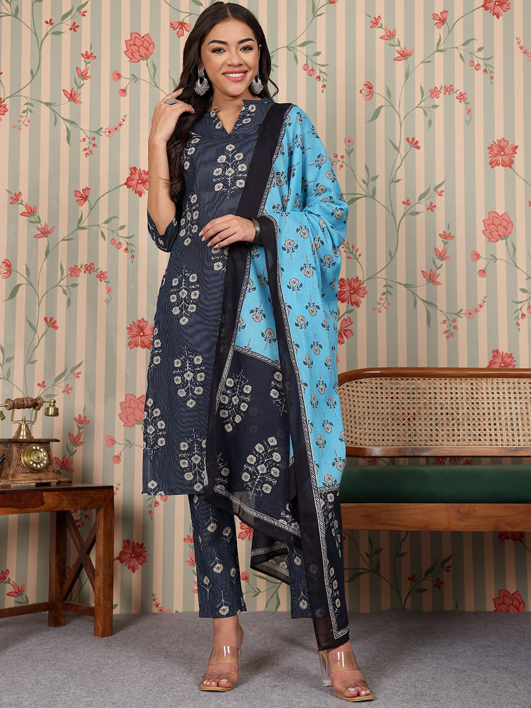 

Ode by House of Pataudi Ethnic Motifs Printed Pure Cotton Kurta with Trousers & Dupatta, Blue
