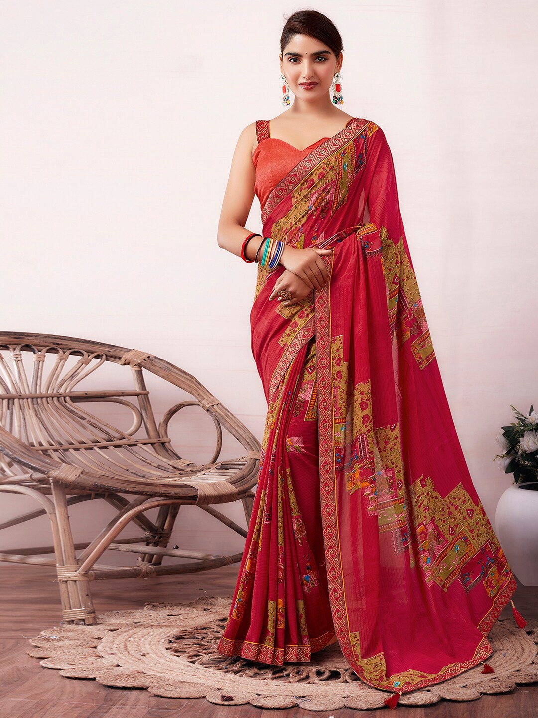 

KALINI Floral Printed Zari Saree, Pink