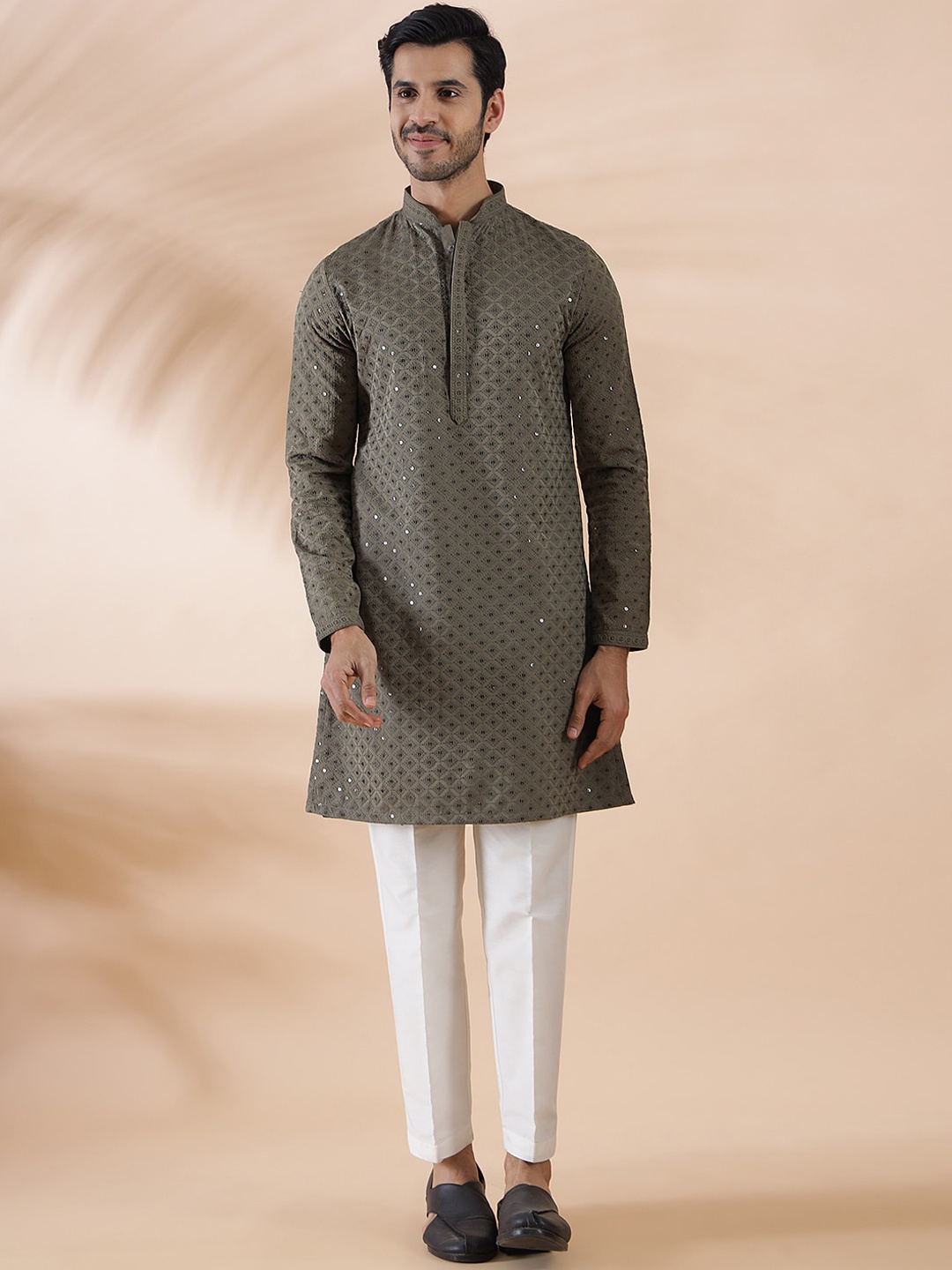 

THE KURTA COMPANY Lucknowi Embroidered Sequined Straight Kurta, Green