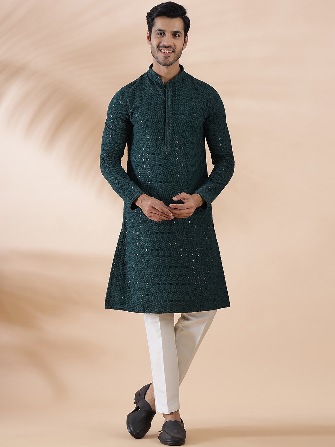 

THE KURTA COMPANY Lucknowi Embroidered Sequined Straight Kurta, Green