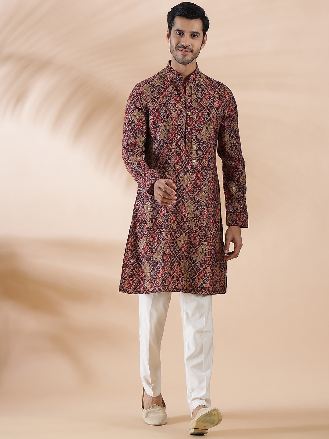 

THE KURTA COMPANY Ethnic Motifs Printed Mandarin Collar Straight Kurta, Maroon