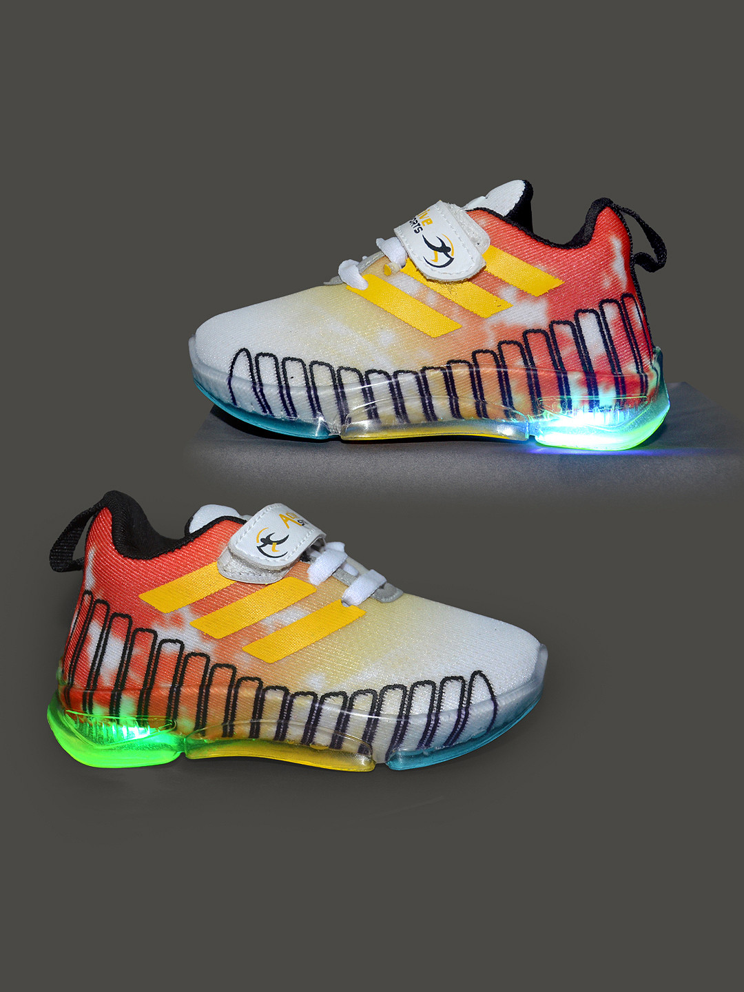 

BAESD Kids Colourblocked LED Sneakers, Yellow