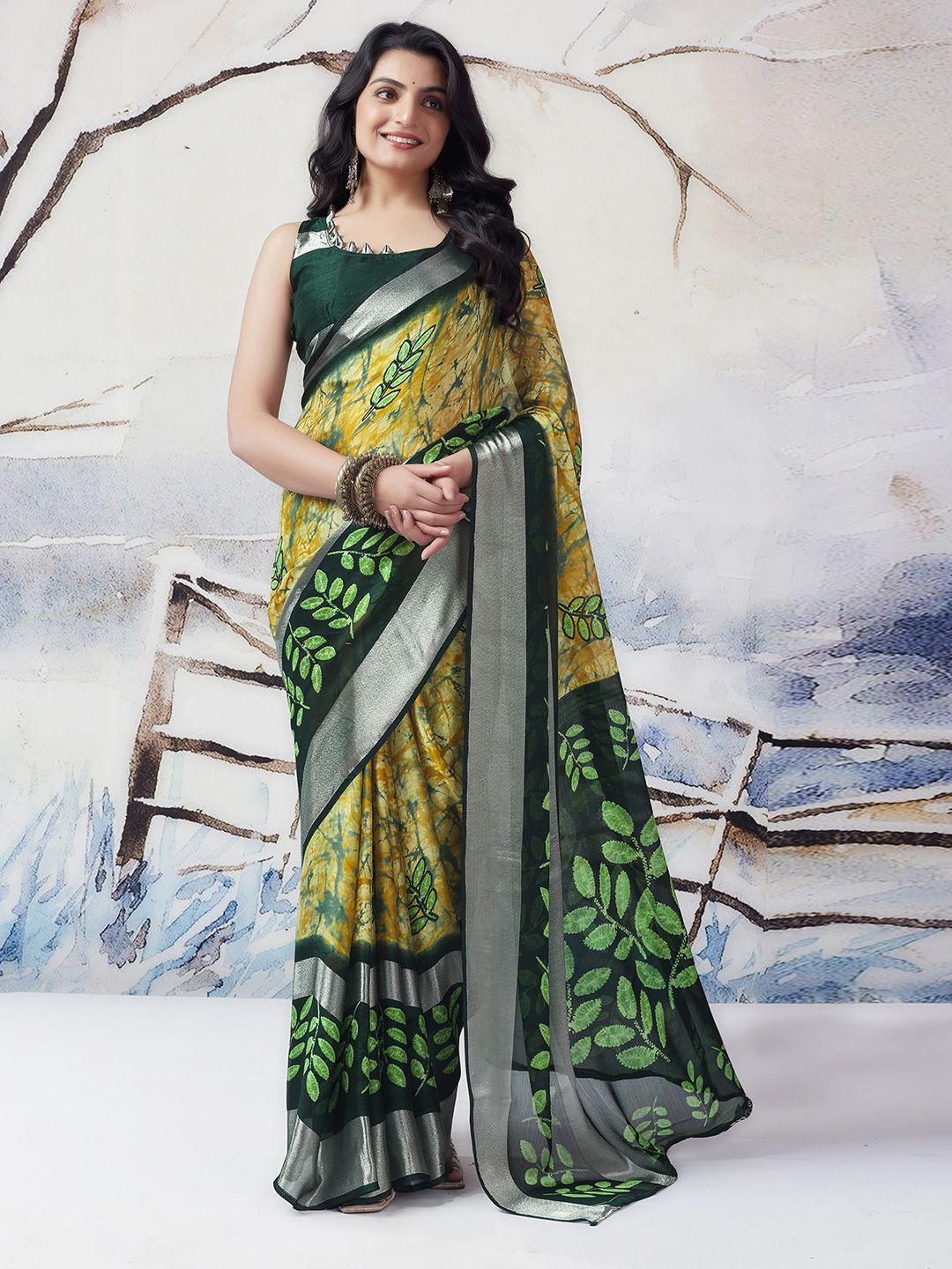 

Mitera Abstract Printed Zari Poly Chiffon Saree, Yellow