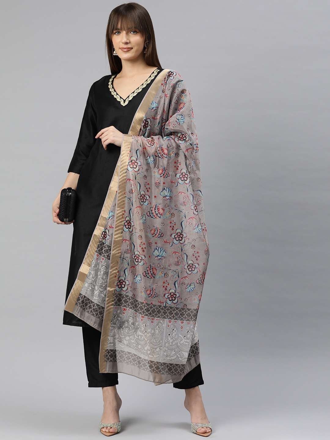 

Silk Land Printed Kalamkari Dupatta with Zari, Grey