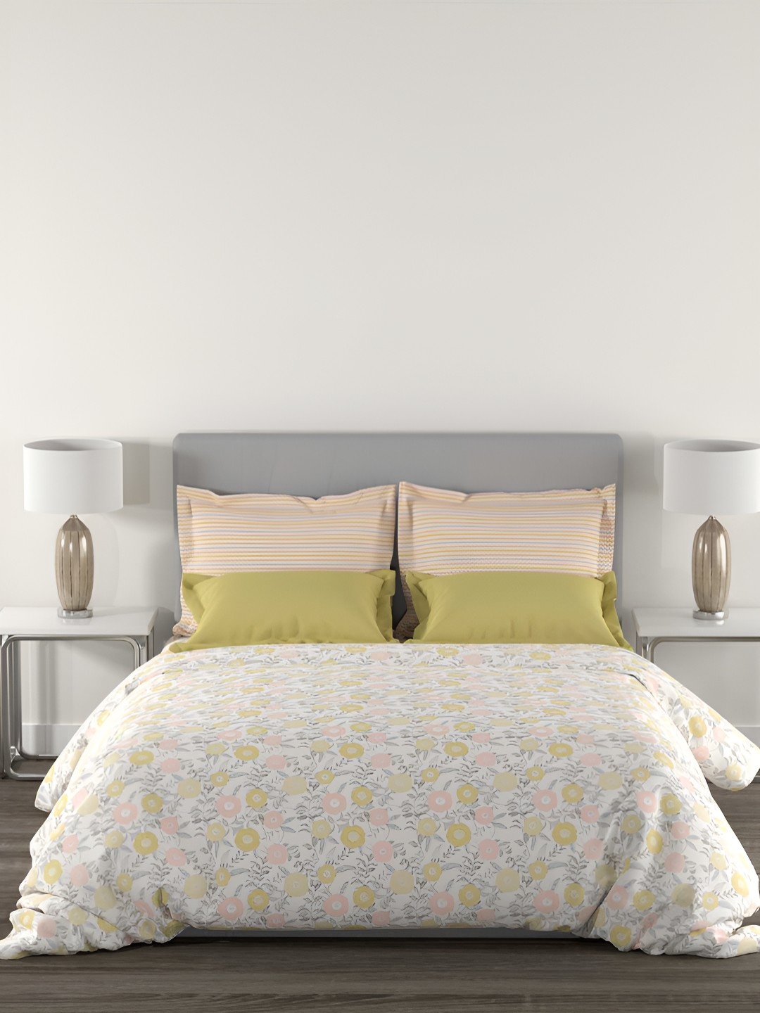 

MYTRIDENT White & Peach Floral Printed Cotton 144 TC King Bedsheet With 2 Pillow Covers