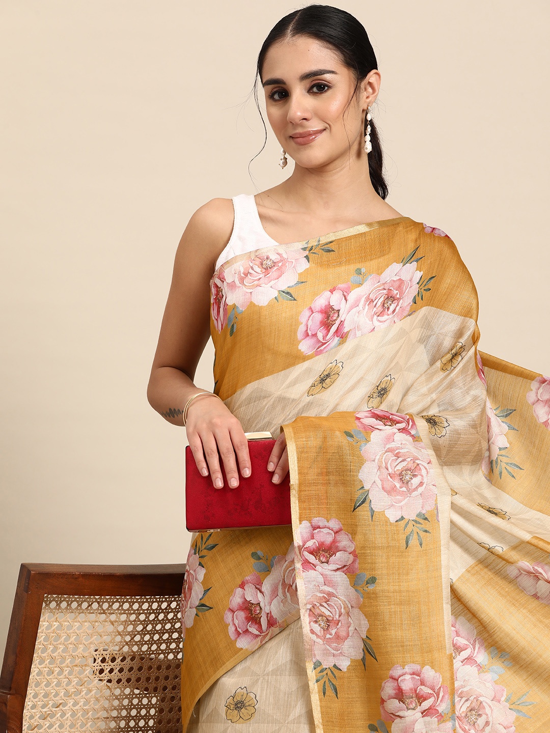 

Silk Land Floral Kanjeewaram Zari Silk Digital Print saree, Beige