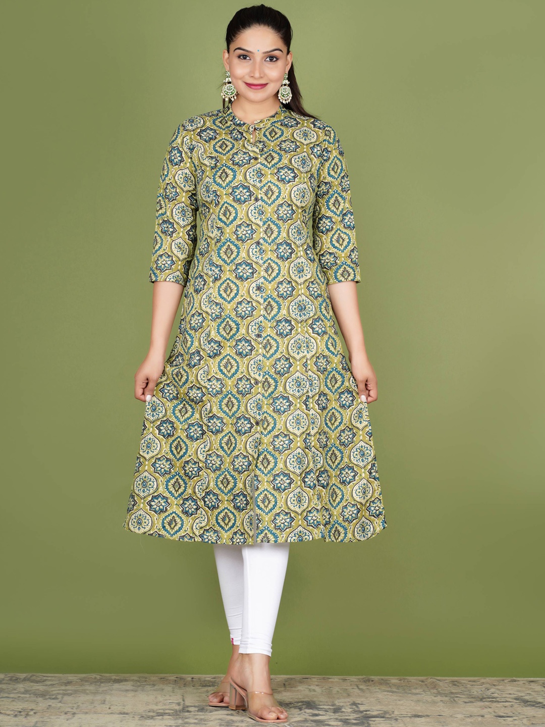 

PARIKSHIT Women Geometric Printed Mirror Work Block Print Kurta, Green