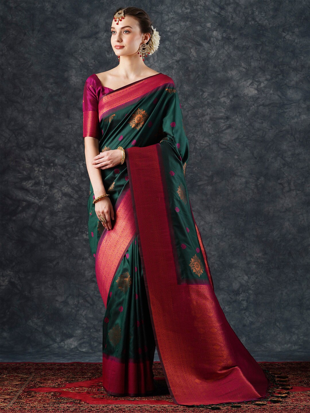 

Mitera Ethnic Motifs Woven Design Zari Banarasi Saree, Green