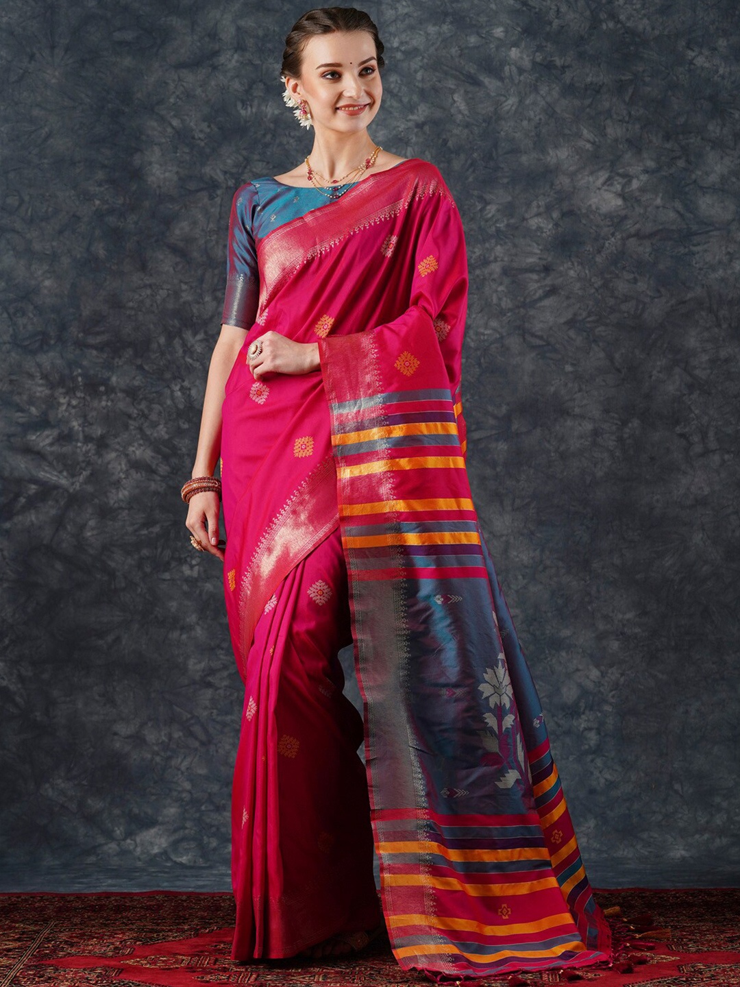 

Mitera Ethnic Motifs Woven Design Zari Banarasi Saree, Pink